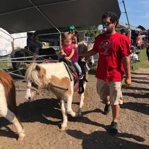 Meet your Posher, Aron